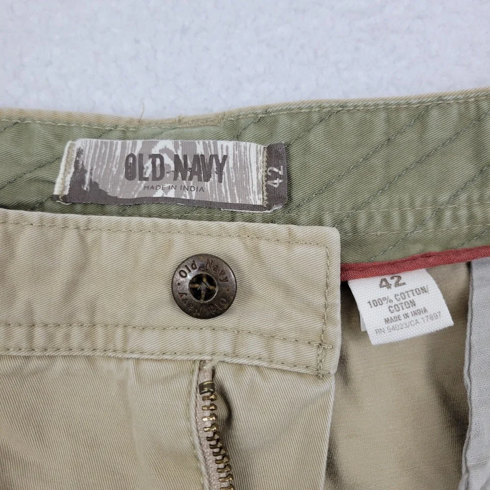 Old Navy Heavy‎ Duty Cargo Shorts Mens 42 Measures 41 x 11